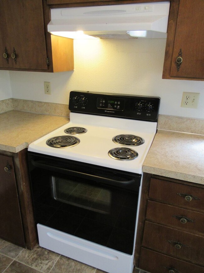 Building Photo - One Bedroom Apartment by Bush Park