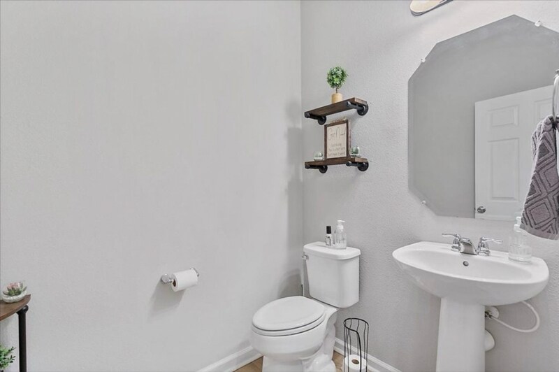 Building Photo - 12379 Golden Bell Dr