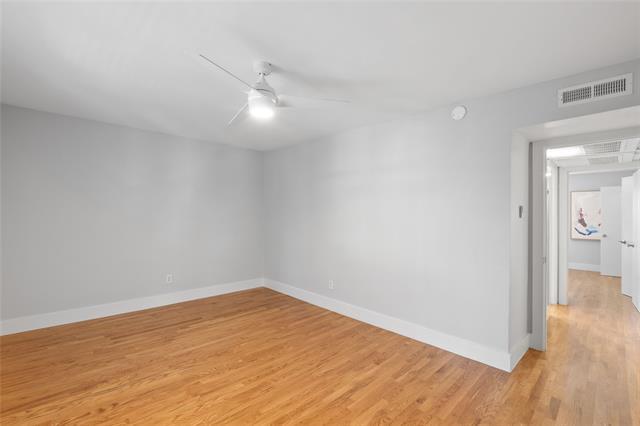 Building Photo - 10727 Villager Rd