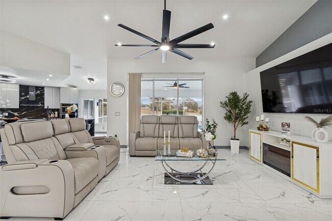 Building Photo - 1062 Greenturf Rd