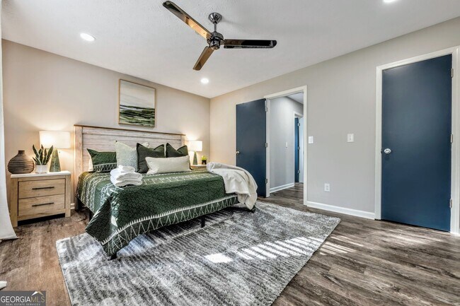 Building Photo - 1440 Glynn Oaks Dr SW