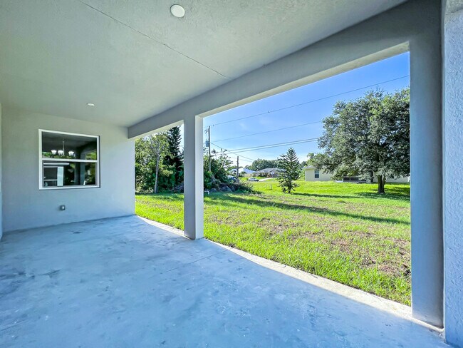 Building Photo - 5229 7th St W