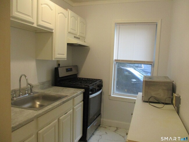 Building Photo - 79 Battey St