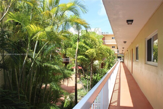 Building Photo - 7705 Camino Real