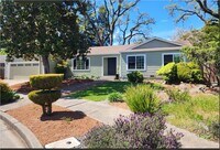 Building Photo - Lovely Bennett Valley Home in a Cul-De-Sac