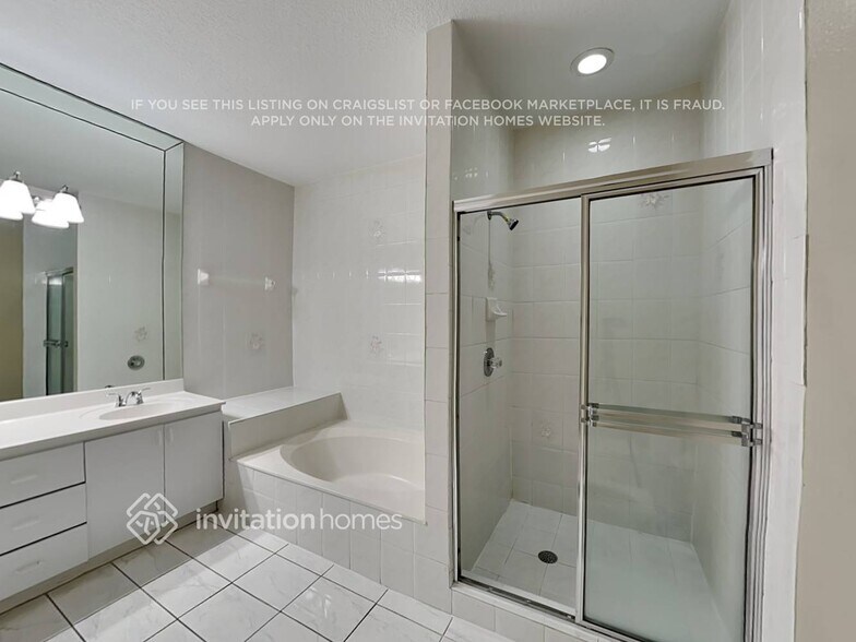 Building Photo - 14827 NW 87th Ct