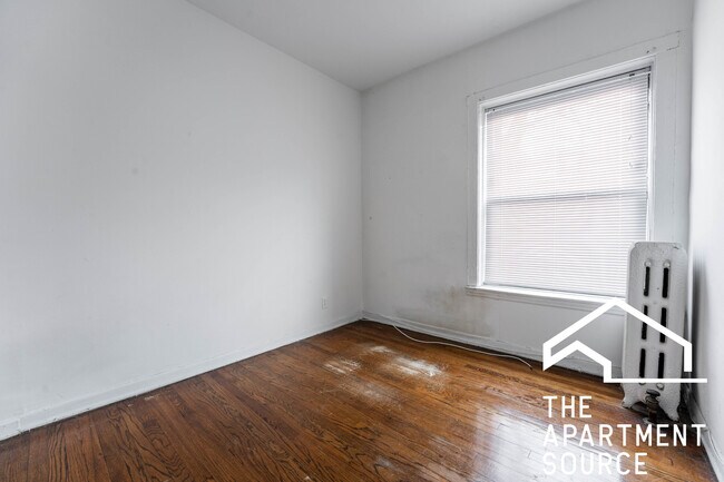 Building Photo - 3036 N Halsted St