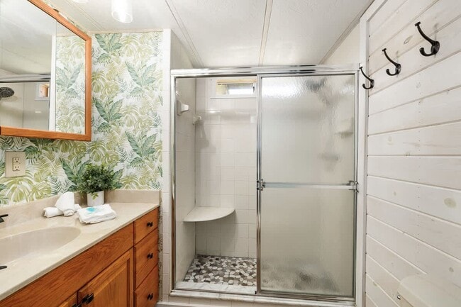 Building Photo - 10034 Hamp Dr