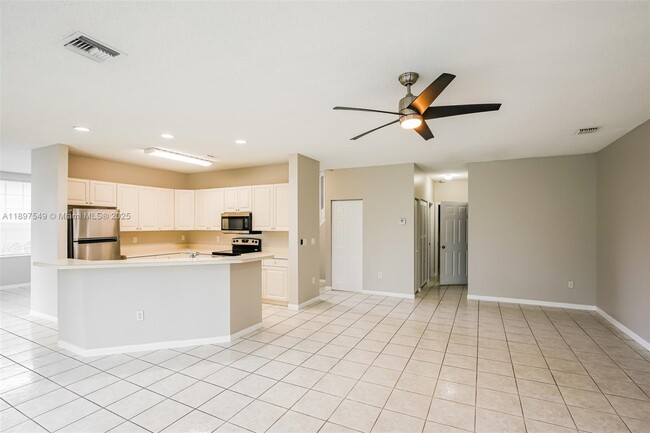 Building Photo - 1436 NW 159th Ln