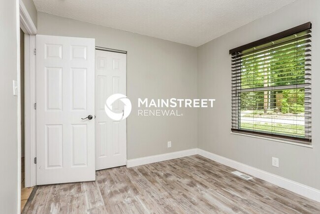 Building Photo - 3 Bedroom Pet-Friendly Home in ARNOLD, MO with Main Street Renewal