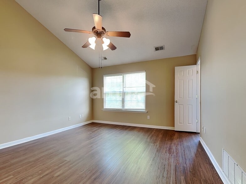 Building Photo - 11594 Milton Meadows Dr