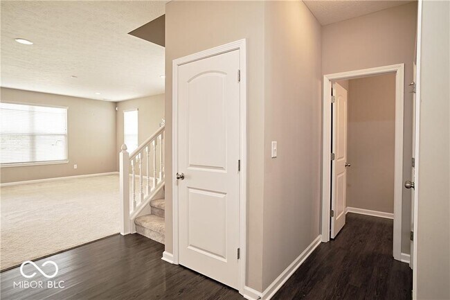 Building Photo - 8709 Rowling Way