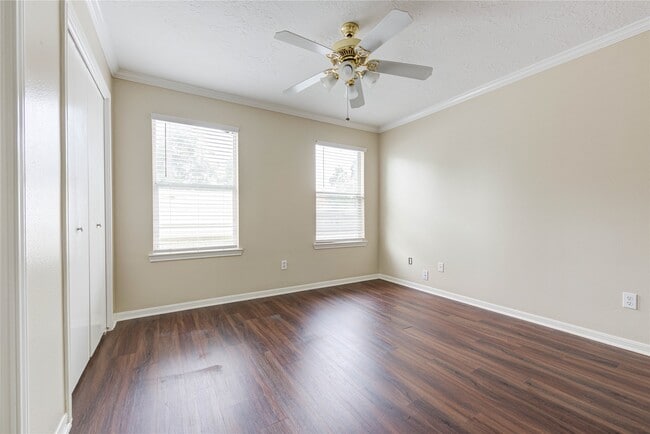 Building Photo - 1206 Grunwald Heights Blvd