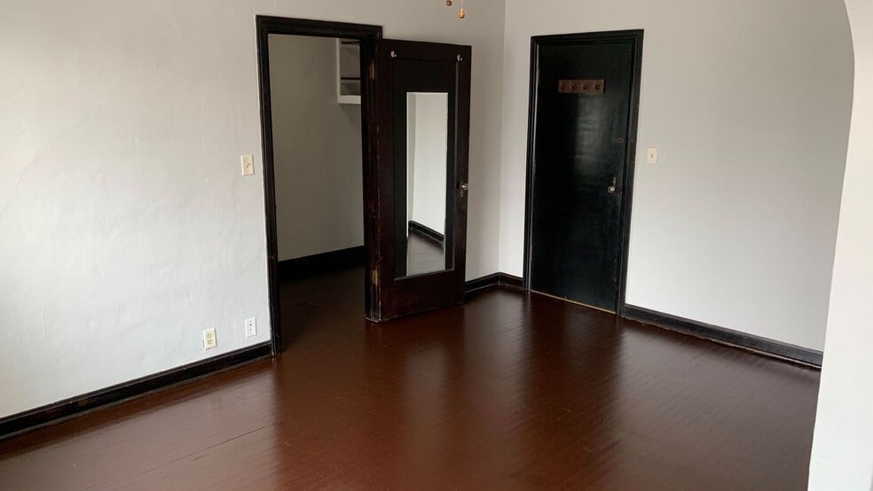 Interior Photo - Lincolnshire Apartments