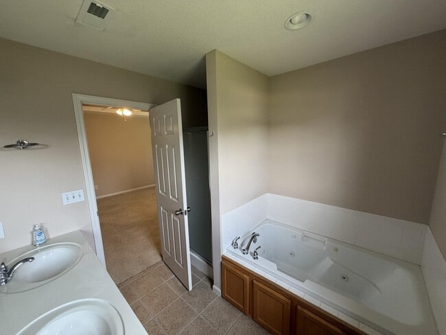 Building Photo - 4310 Culpeper Dr