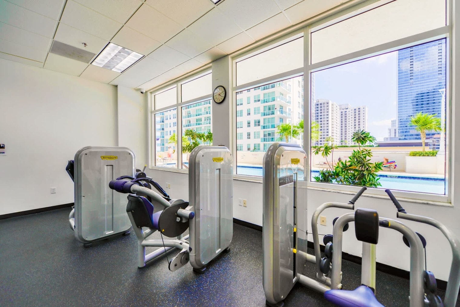 Building Photo - 1 SE 12th St