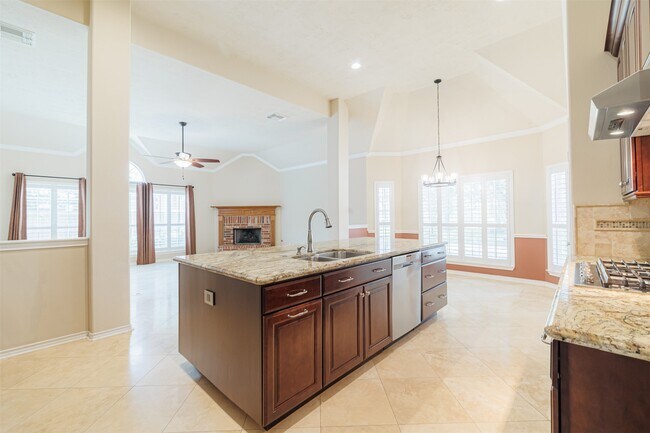 Building Photo - 11102 Dawson Springs Dr