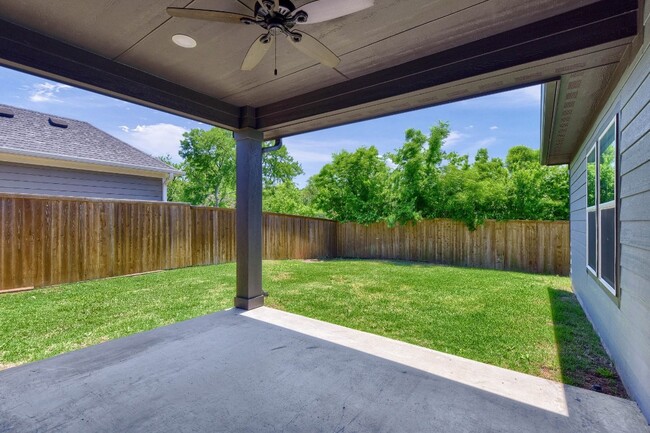 Building Photo - 412 Carneros Dr