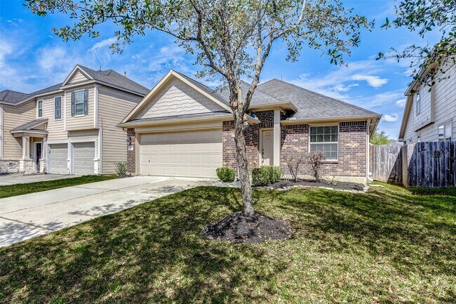 Building Photo - 12943 Pecan Shores Dr