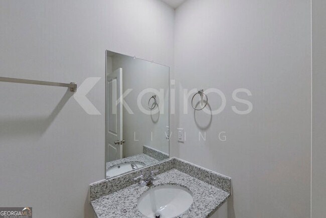 Building Photo - 373 Ironwood Ct