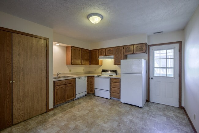 Large kitchen at Gretna Oaks. - Gretna Oaks