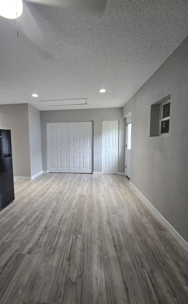 Building Photo - 2078 Galahad Dr