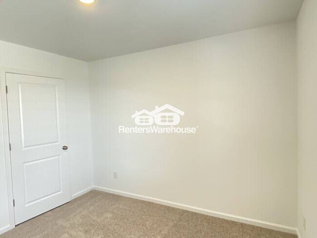 Building Photo - 4bed 2bath NEW build - Great layout w/ Gor...