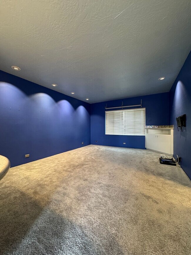 Building Photo - 445 Washington Blvd