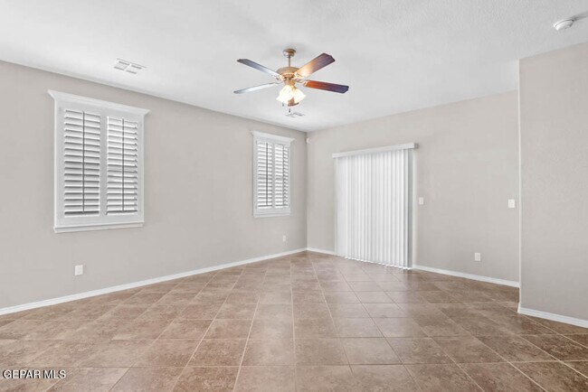 Building Photo - 14229 Bluesky Point Ct