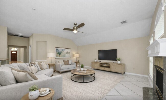 Building Photo - 10214 White Oak Trail Ln