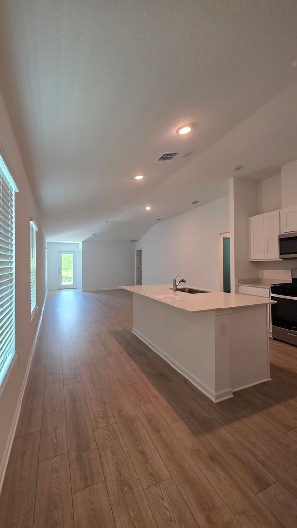 Building Photo - 868 Grand Reserve Dr