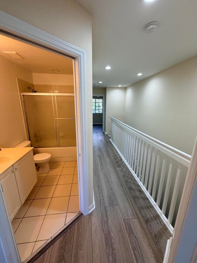 Building Photo - 969 Tortuga Dr