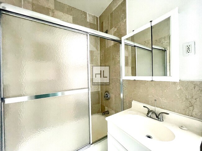 Building Photo - Charming 1 Bed | West 83 Street, UWS