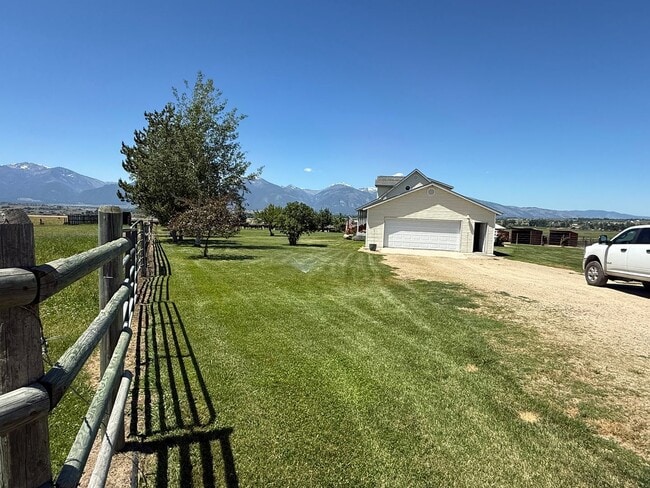 Building Photo - Dream Stevensville Horse Property on 8 acres
