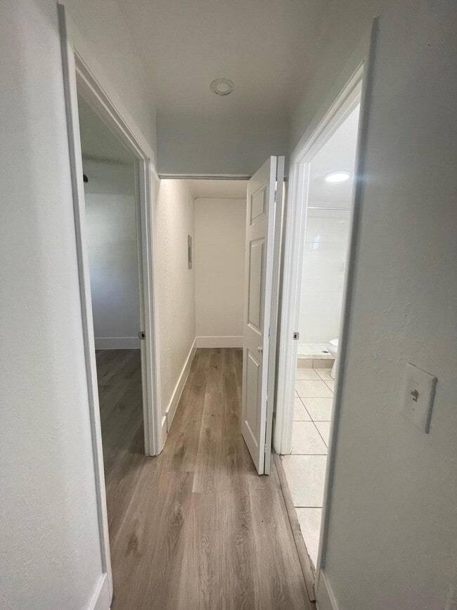 Building Photo - 754 Date Palm Dr