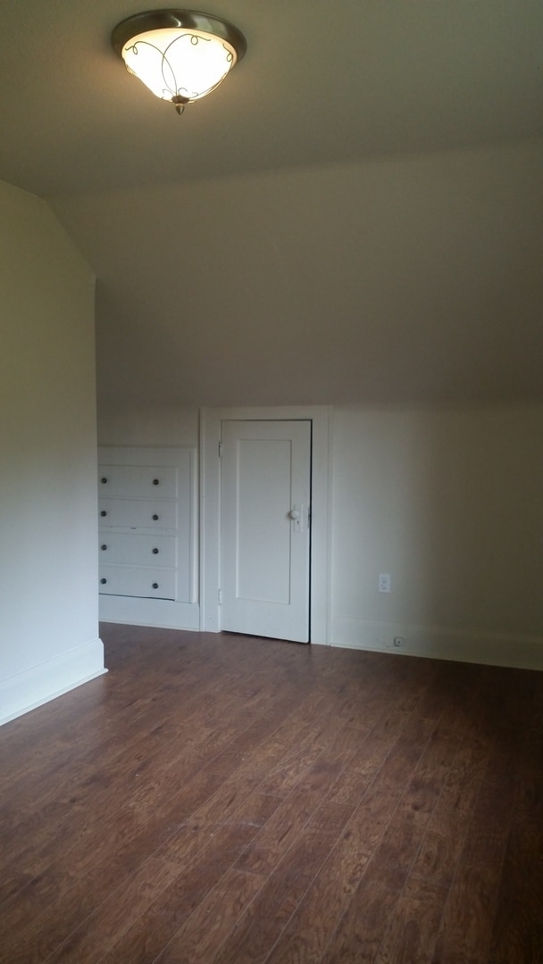 Building Photo - Exquisite 3 Bed, 1.75 Bath Home in Old Fai...