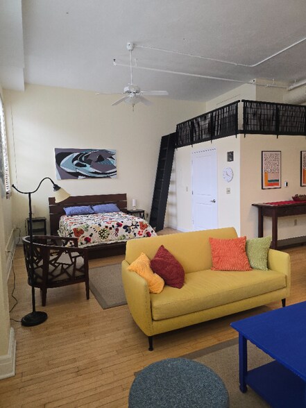 Building Photo - 100 Broadway Blvd NE