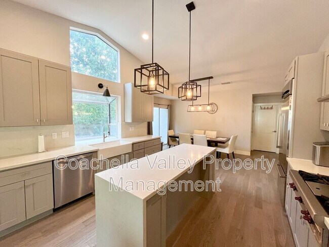 Building Photo - 39866 Newcastle Dr