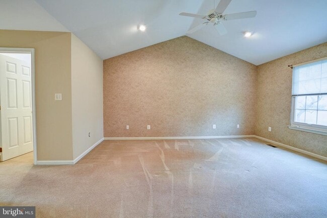 Building Photo - 115 Gleneagles Dr