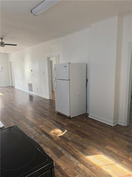 Building Photo - 3221 N Miro St