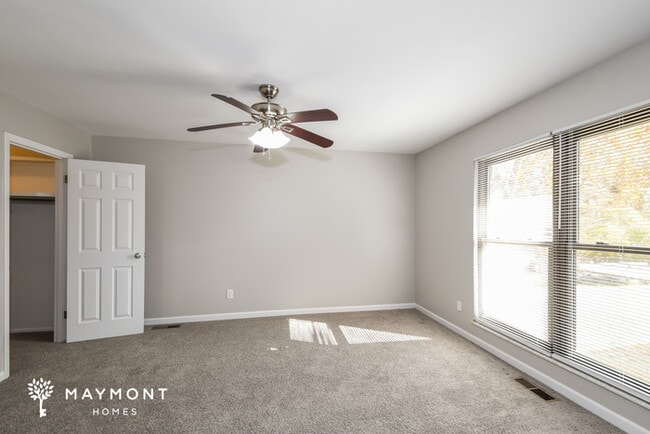 Building Photo - 3665 Seville Dr