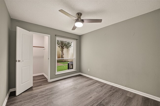 Building Photo - 7600 Emmett F Lowry Expy