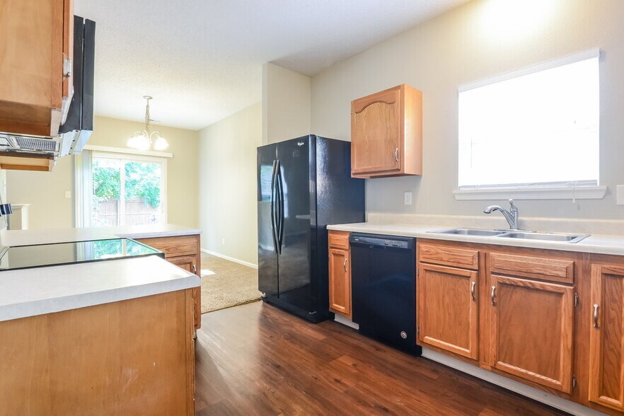 Building Photo - 5660 Dollar Forge Dr
