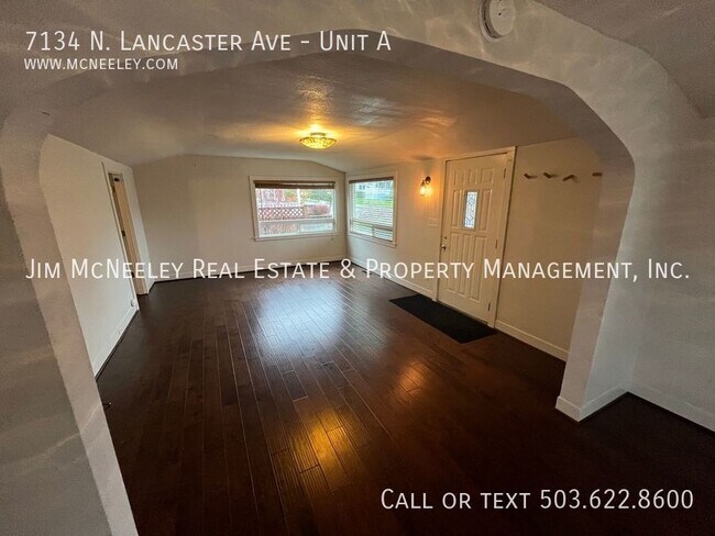 Building Photo - 7134 N Lancaster Ave