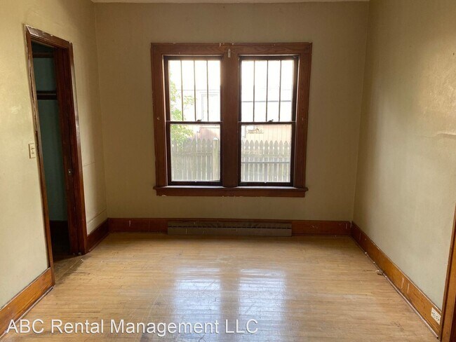 Building Photo - 5 br, 2 bath House - 825 Henrietta Street