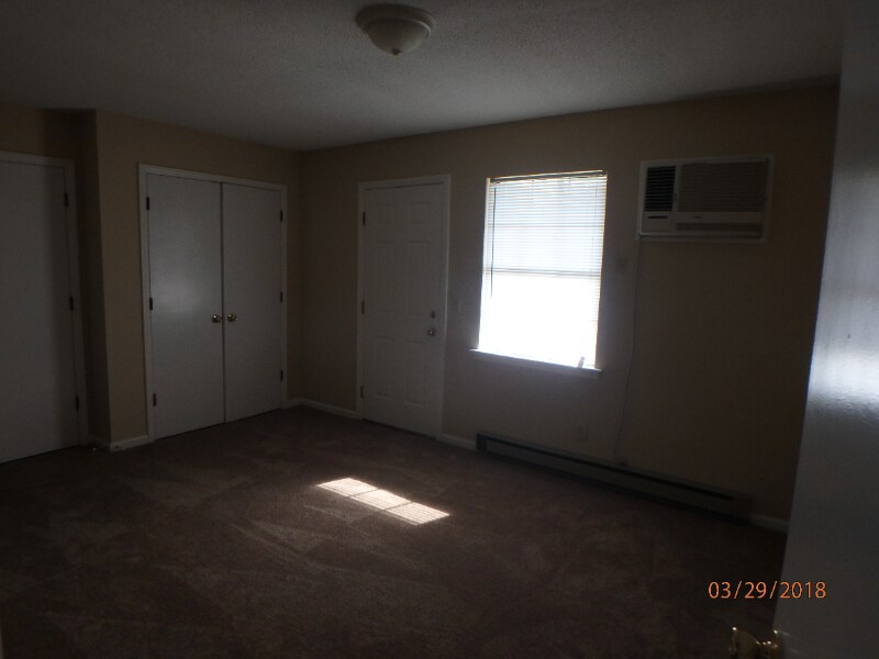 Building Photo - 805 Peed Dr