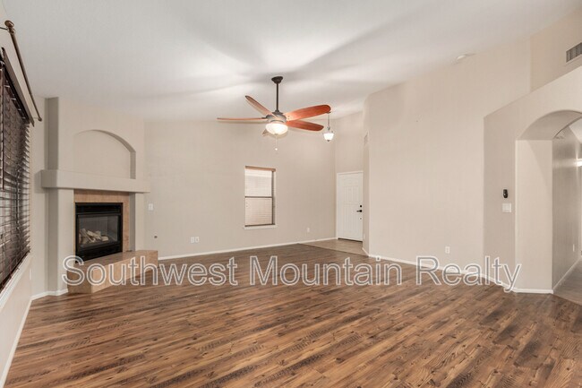 Building Photo - 29628 N Candlewood Dr