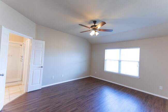 Building Photo - 500 Promise Creek Dr