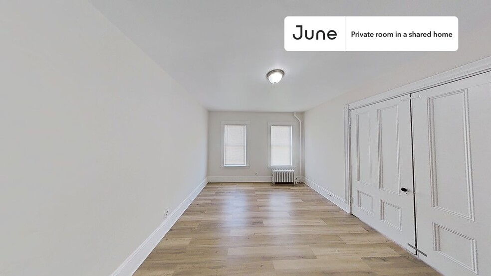 Primary Photo - Private bedroom in 3 bed/1 bath Home
