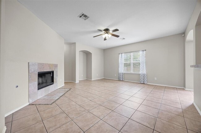 Building Photo - 20521 Farm Pond Ln